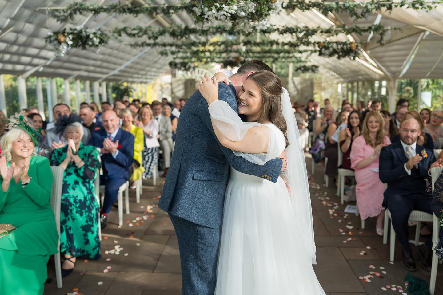 First kiss at Gemma and James’s Abbeywood Estate wedding
