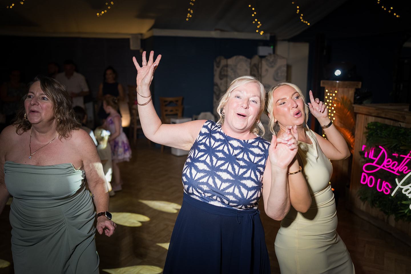 Evening wedding celebrations at Abi and Ben’s Combermere Abbey wedding