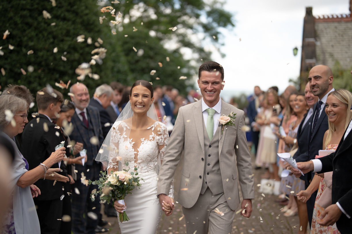 Manchester Wedding Photographer - Tom Groves Weddings